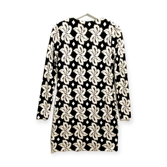 Diane von Furstenberg Silk Reina Giant Leaf Dress, size 2 - Picture 4 of 11